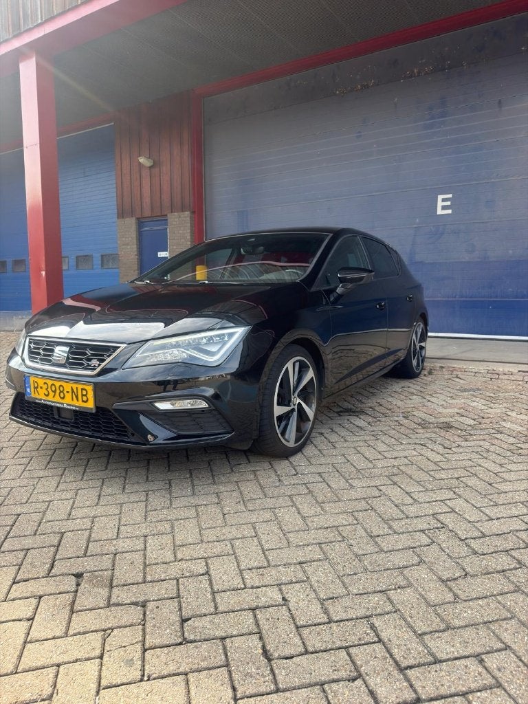 Seat Leon 1.4 Ecotsi 150PK Dsg-7 2018 Zwart, 4 cilinders, Leon, Zwart, 1395 cc
