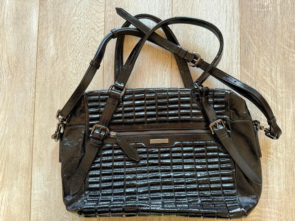 Burberry lakleren handtas/schoudertas zwart, Sieraden, Tassen en Uiterlijk, Tassen | Damestassen, Zo goed als nieuw, Handtas, Zwart