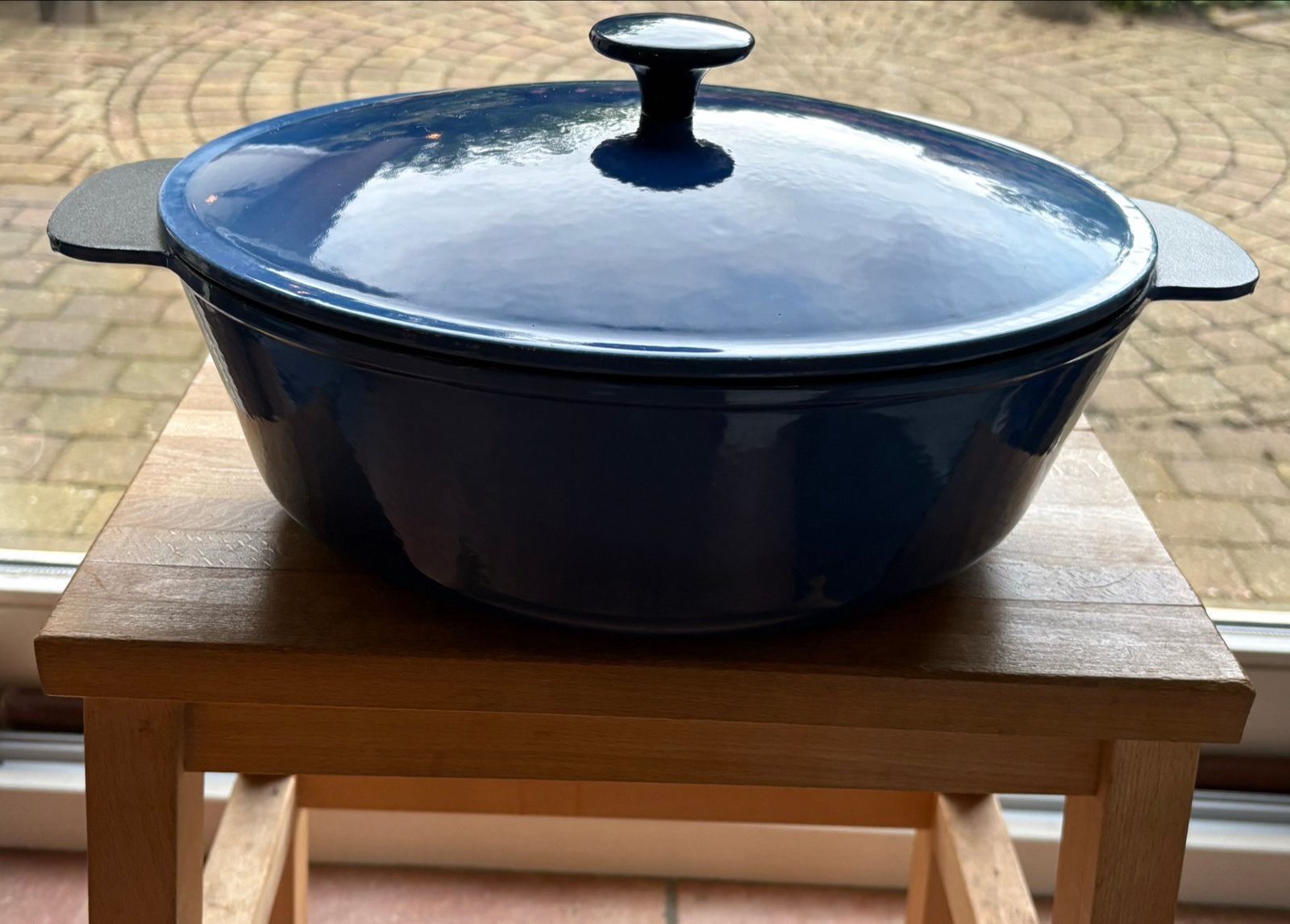 Blauwe gietijzeren braadpan met deksel van IKEA, Met deksel, Ophalen of Verzenden, Zo goed als nieuw, Overige merken