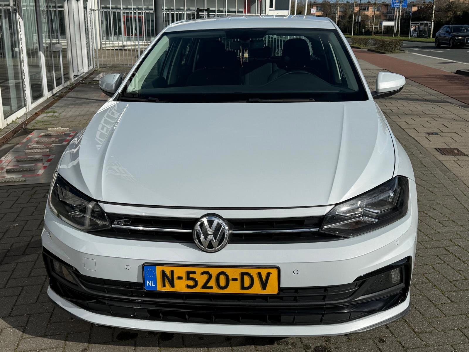 Volkswagen Polo 1.0 TSI Beats - 5 Deurs - Carplay, Auto's, Voorwielaandrijving, Stof, 23 km/l, Bedrijf