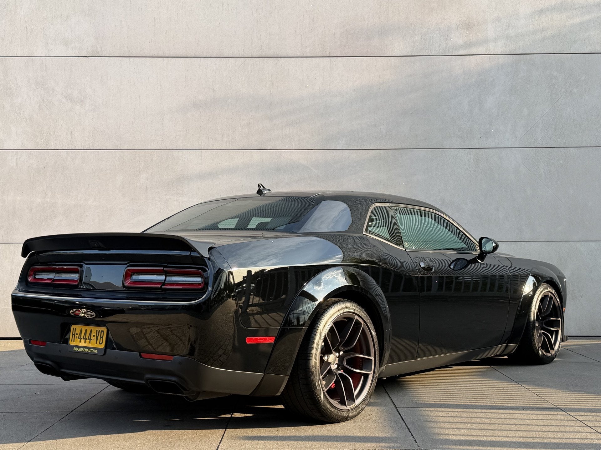 Dodge CHALLENGER SRT HELLCAT WB ACC-H&K-20"-Keyless-Stoelen, Gebruikt, Overige carrosserieën, Met garantie (alle), Zwart