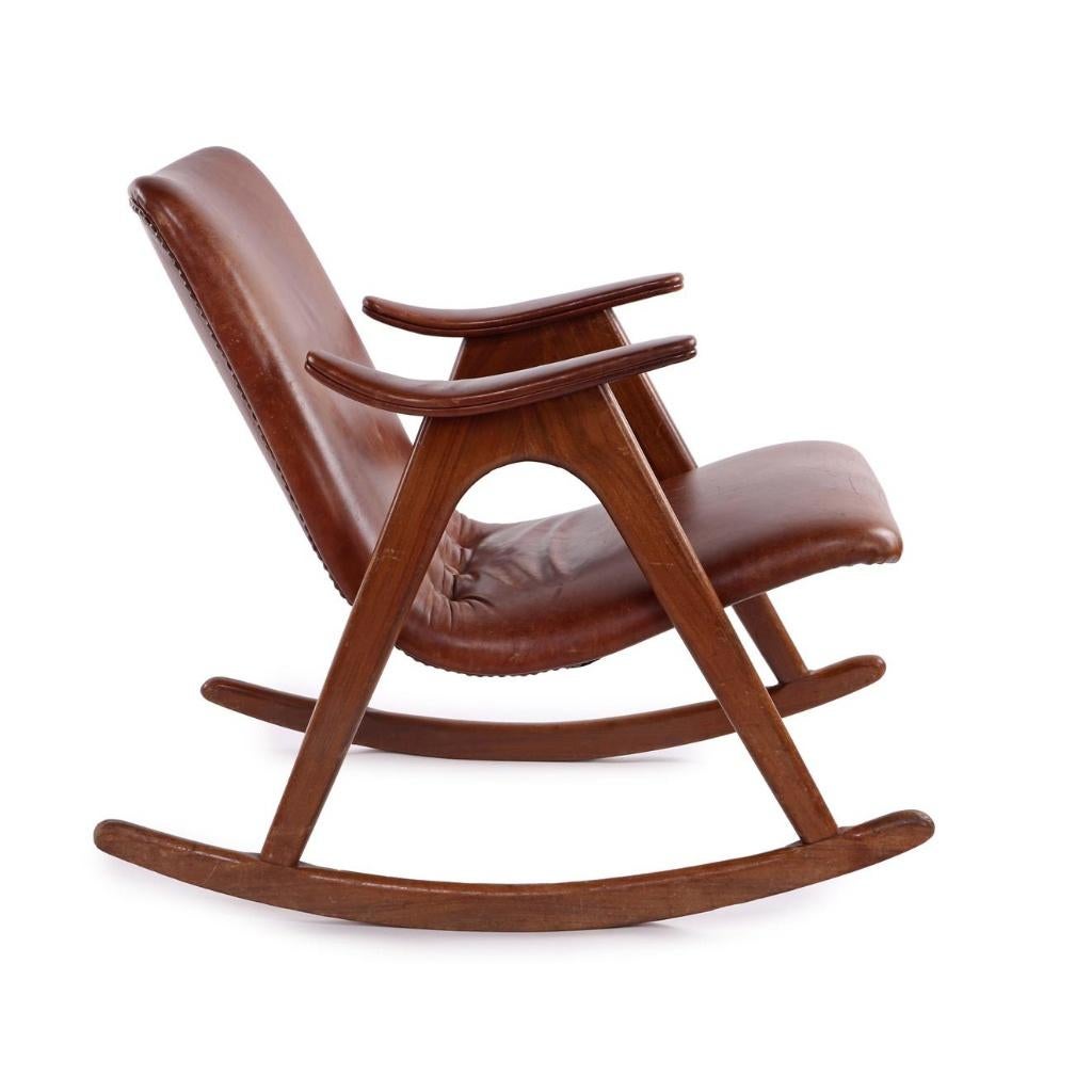 Louis van Teeffelen Schommelstoel, Huis en Inrichting, Stoelen, Ophalen, Gebruikt, Mid century, Bruin