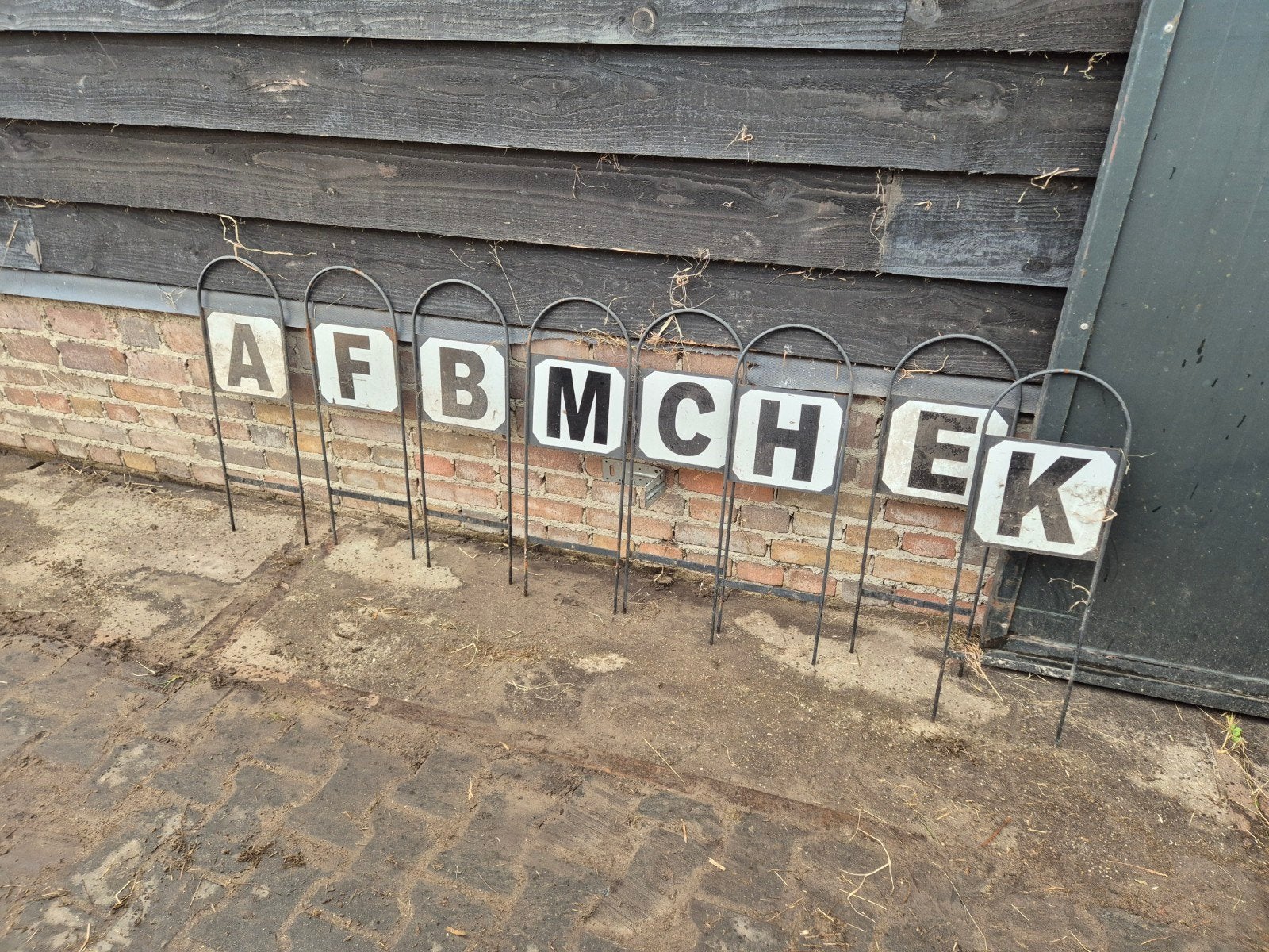 Dressuurletters / bakletters / manegeletters, Dieren en Toebehoren, Ophalen of Verzenden, Zo goed als nieuw, Dressuur