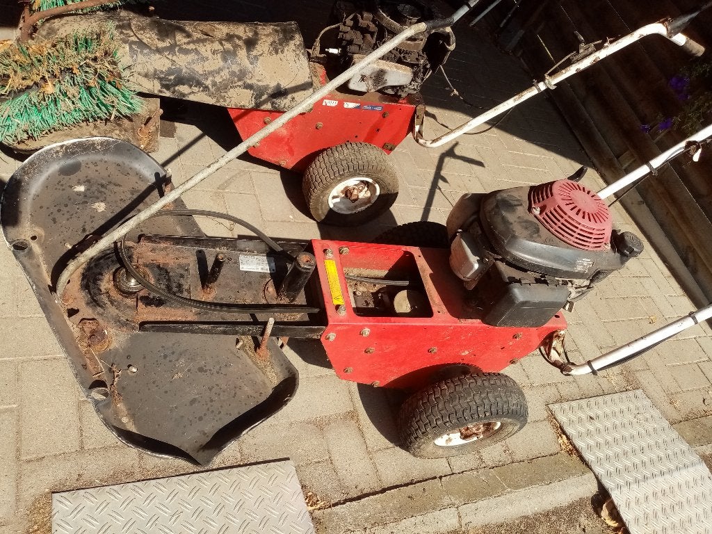 Tielburger veegmachines, Ophalen, Gebruikt