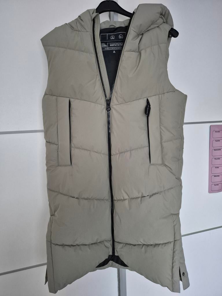 Nieuwe lange bodywarmer maat 158, Kinderen en Baby's, Kinderkleding | Maat 158, Ophalen of Verzenden, Nieuw, Jongen of Meisje