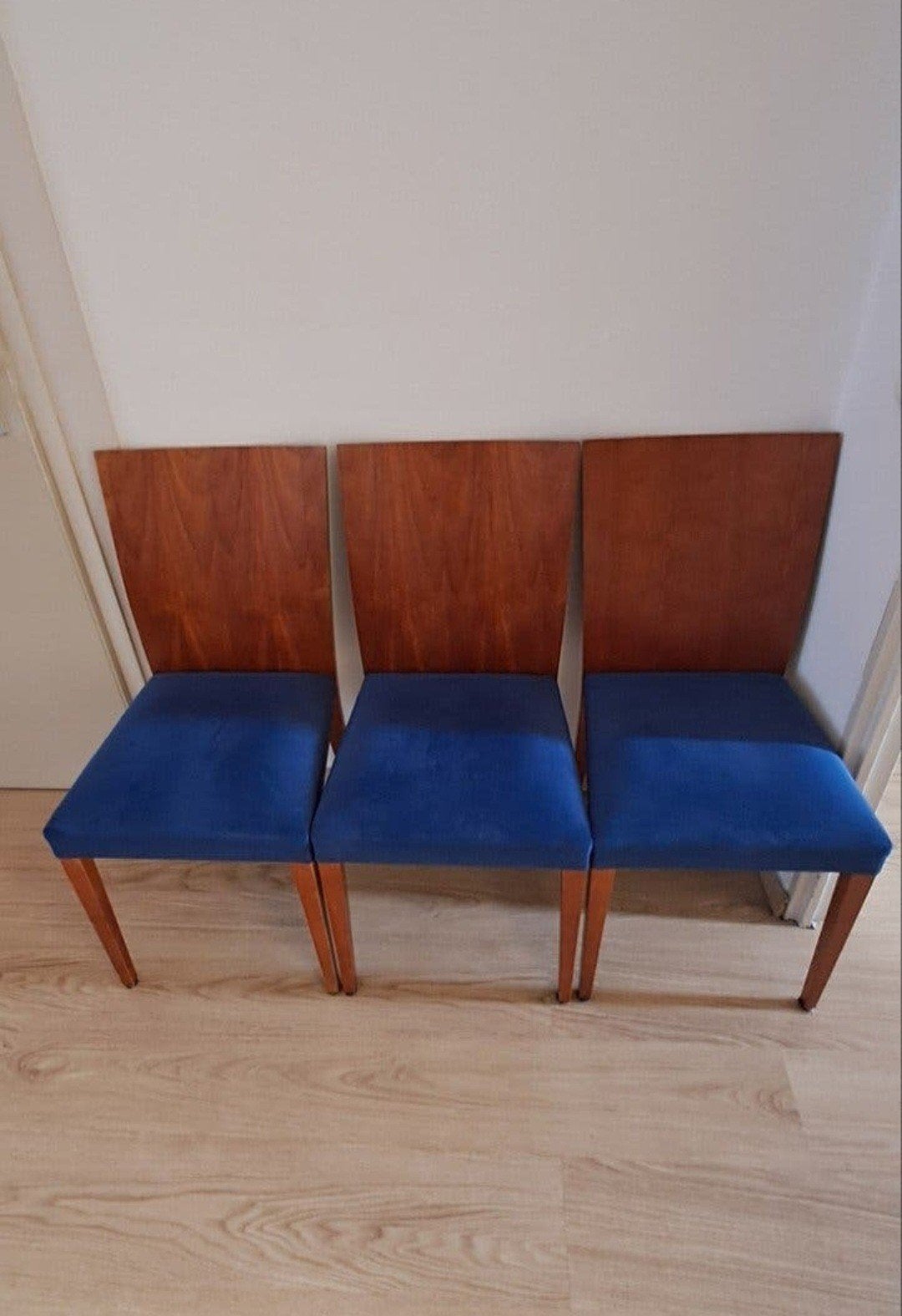 3 stoelen gratis af te halen, Ophalen, Gebruikt