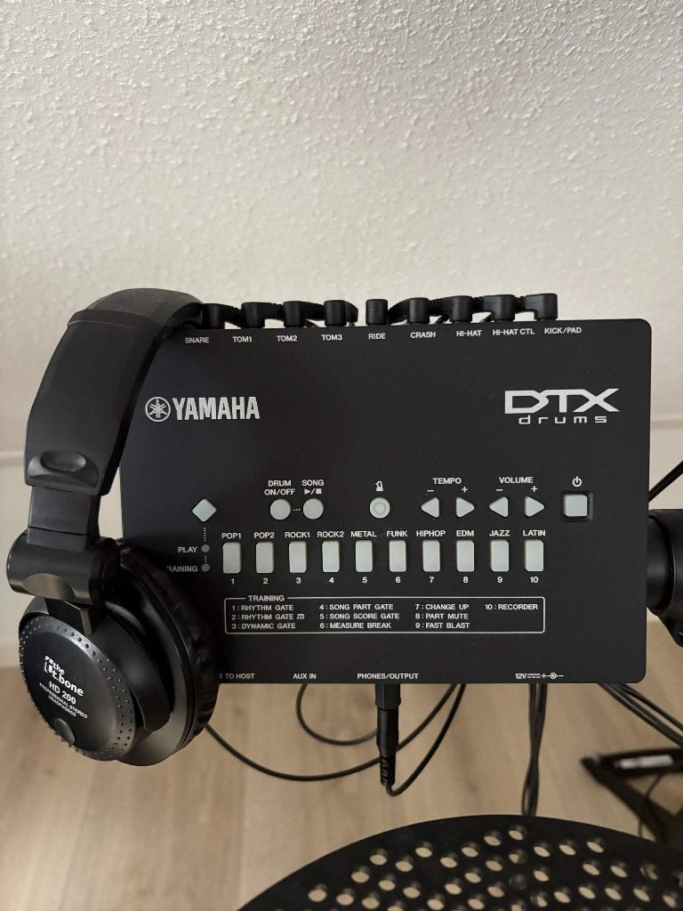 Foto 4 van Yamaha DTX432K E-Drum Set - Volledig & Werkend + koptelefoon