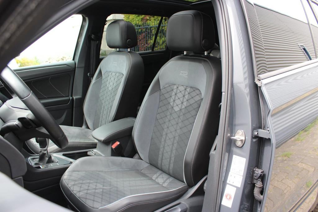 Volkswagen Tiguan 1.5 TSI 2x R-Line | Panoramadak | 360 Came, Auto's, Volkswagen, 15 km/l, Zwart, 4 cilinders, 150 pk