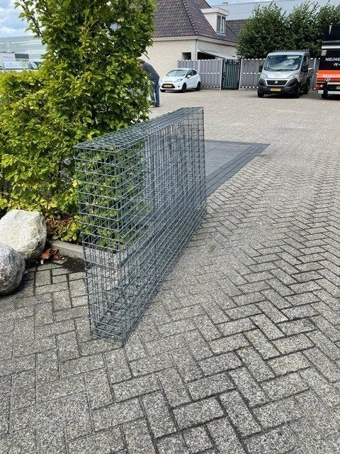 Schanskorf / Steenkorf, 200x20x100 cm, Nieuw, Bevers Steencentrum, Canadabaan 10, Nistelrode, Ophalen