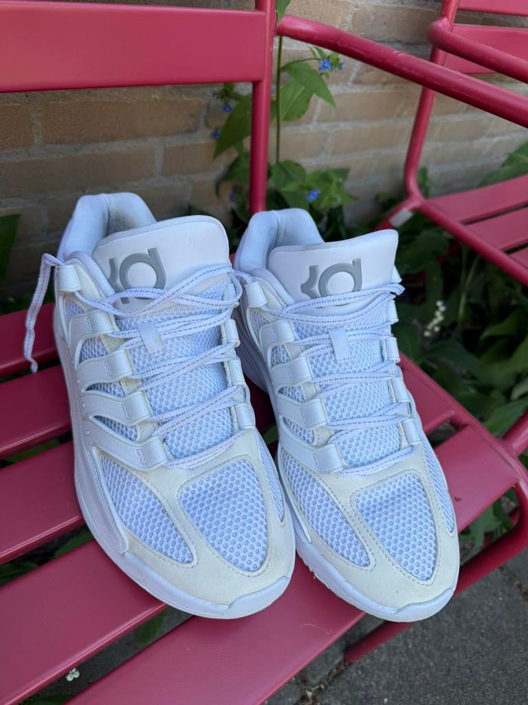 Nike kd18 white maat 45, Ophalen of Verzenden, Zo goed als nieuw, Schoenen