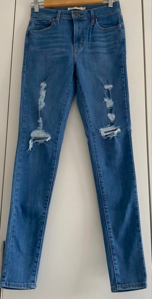 Levi's Dames Jeans met Scheuren - Maat W26/L30, Ophalen of Verzenden, Zo goed als nieuw, Blauw, Overige jeansmaten