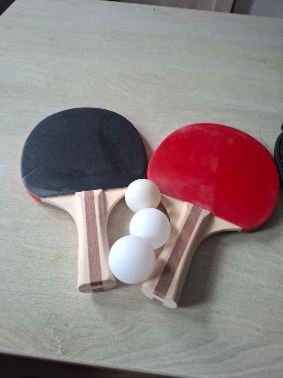 Tafeltennis set: 2 batjes, 3 balletjes en hoes, Ophalen of Verzenden, Nvt, Nvt, Nvt