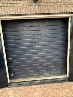 Novoferm elektr. sectionaaldeur + afstandsbed. 2.78x2.15, Ophalen, Kunststof, Gebruikt, Garagedeur