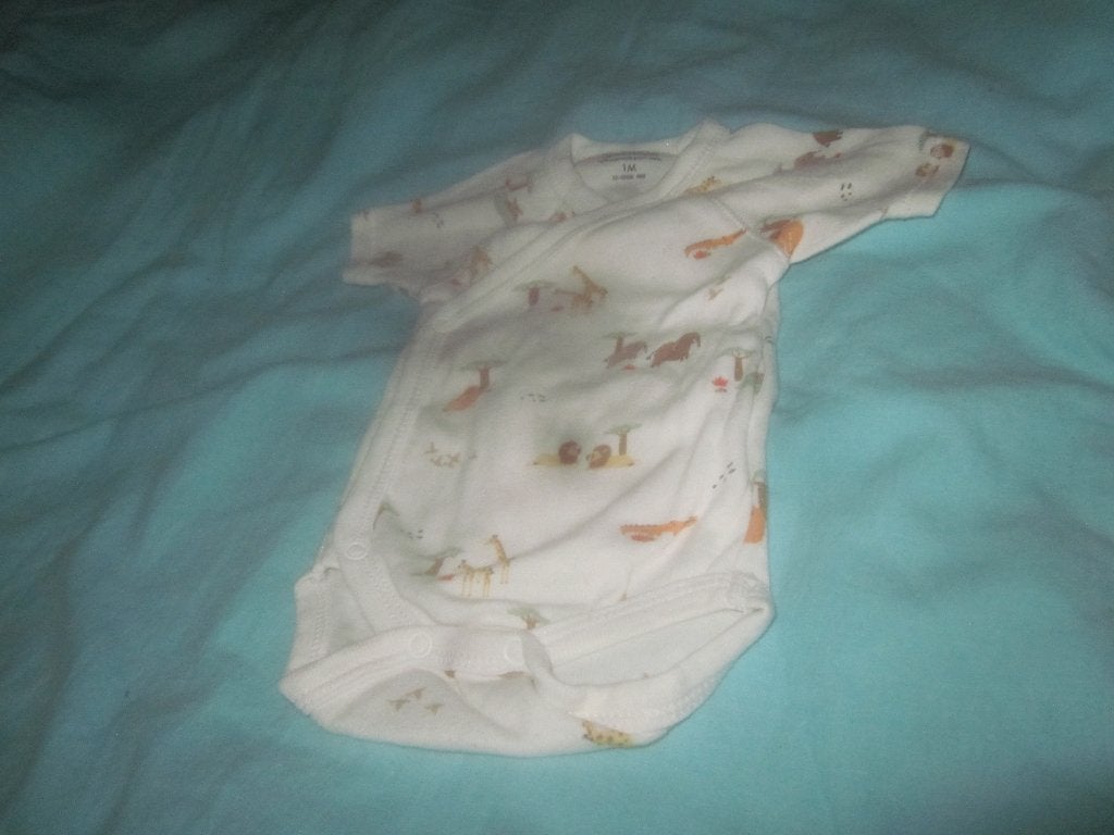 Wit rompertje met wilde dieren en vogels Kiabi 50/56 zgan, Kinderen en Baby's, Kiabi, Nacht- of Onderkleding, Jongetje of Meisje