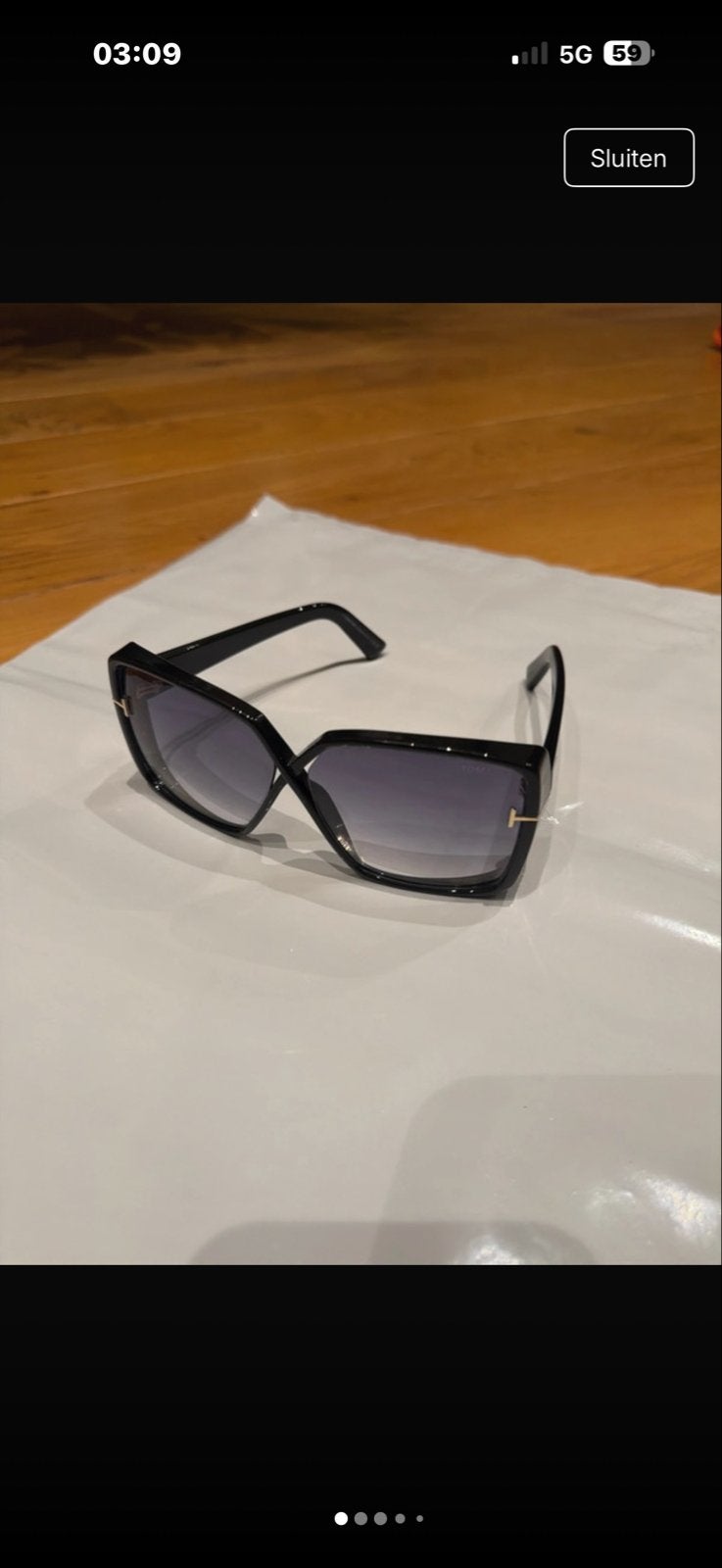 Tom Ford Zonnebril - Stijlvol en Zo Goed als Nieuw, Sieraden, Tassen en Uiterlijk, Overige merken, Zonnebril, Zwart, Ophalen of Verzenden