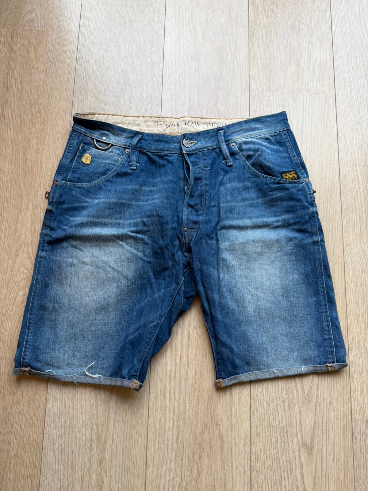 G-star spijkerbroek (kort) blauw maat 36, Ophalen of Verzenden, Zo goed als nieuw, Blauw, Overige jeansmaten
