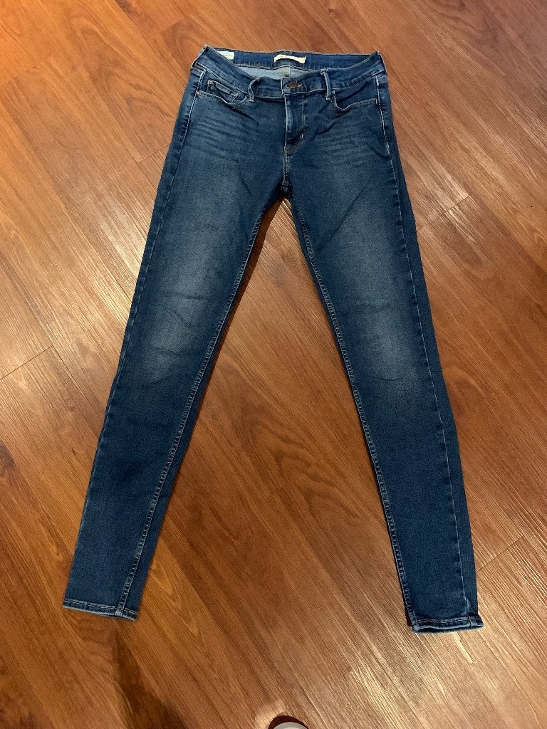 Levi’s jeans maat 29, Blauw, Ophalen of Verzenden, Zo goed als nieuw, W28 - W29 (confectie 36)