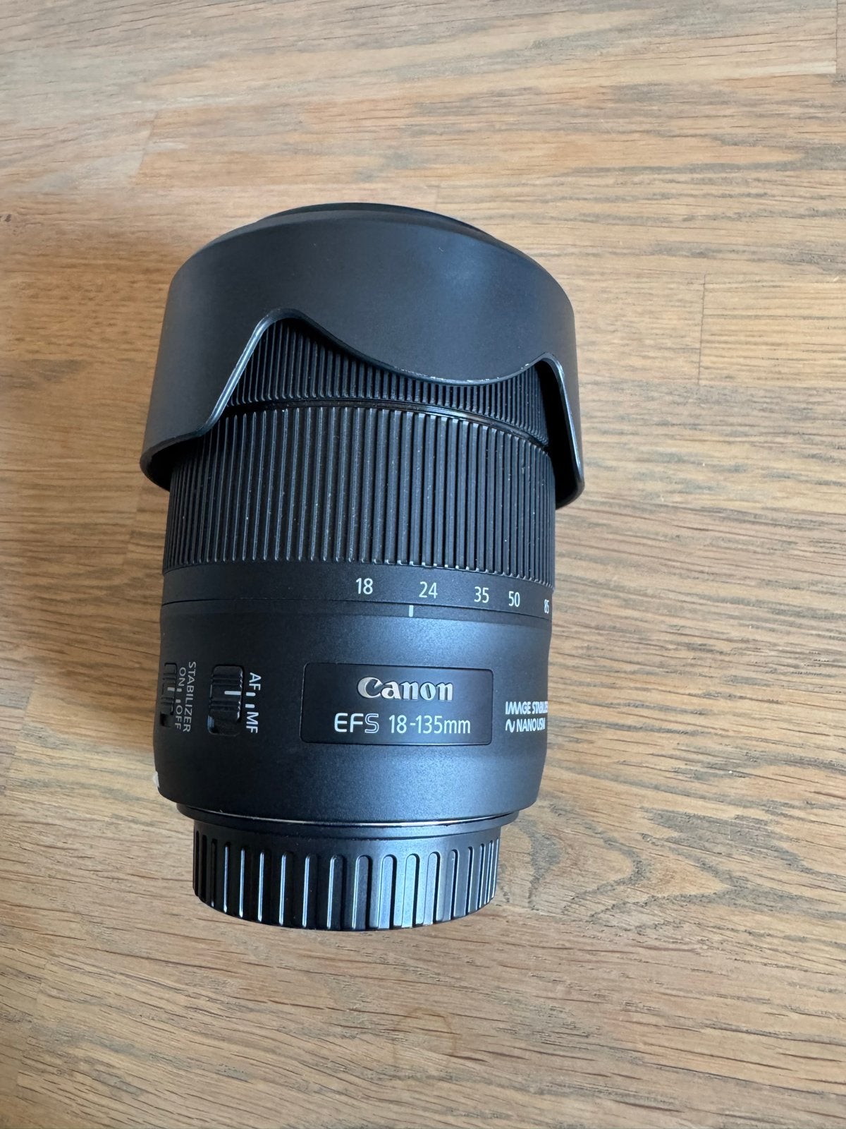 Canon Zoom Lens EF-S 18-135mm f/3.5-5.6 IS USM, Audio, Tv en Foto, Fotografie | Lenzen en Objectieven, Ophalen, Canon, Autofocus
