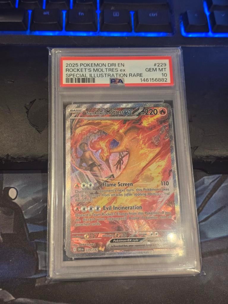 TEAM ROCKET'S MOLTRES PSA 10, Ophalen of Verzenden, Zo goed als nieuw