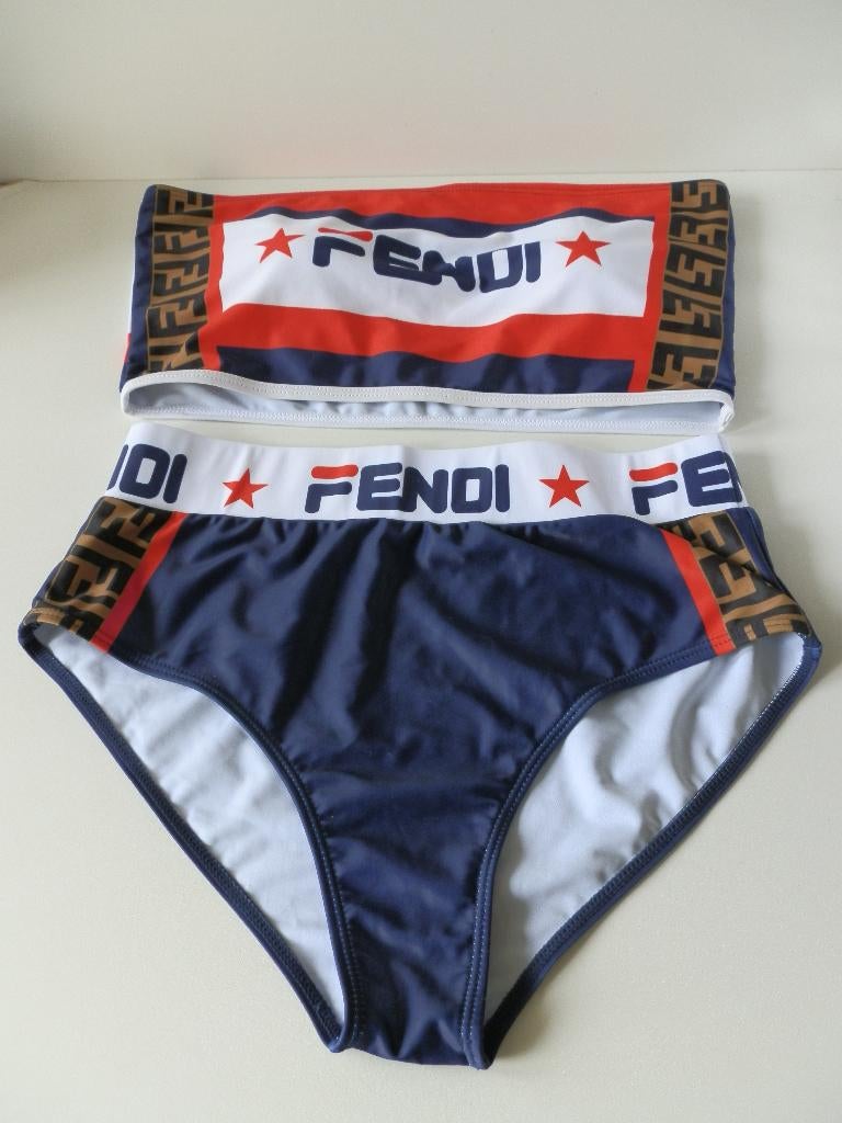 Fendi bikini., Kleding | Dames, Badmode en Zwemkleding, Overige kleuren, Fendi, Ophalen of Verzenden, Zo goed als nieuw