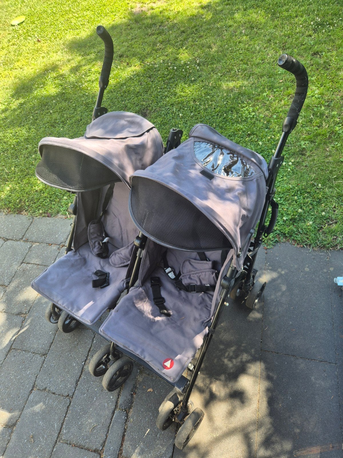 Maclaren Tweeling Buggy - Inclusief Regenhoes, Kinderen en Baby's, Ophalen, Gebruikt, Maclaren, Verstelbare rugleuning