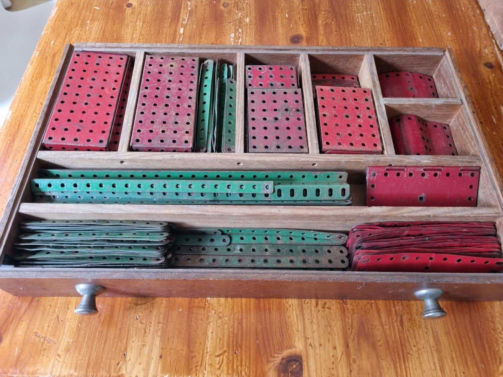 grote verzameling oude Meccano inclusief ladenkast, Antiek en Kunst, Ophalen