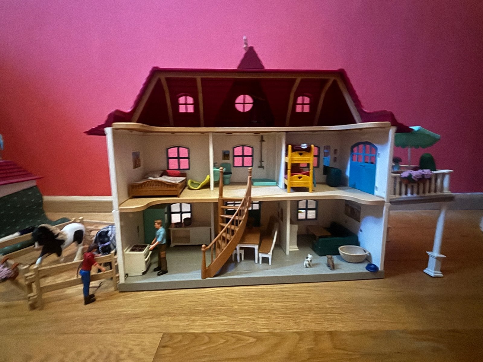 Schleich landhuis met accessoires, Ophalen, Gebruikt, Poppenhuis