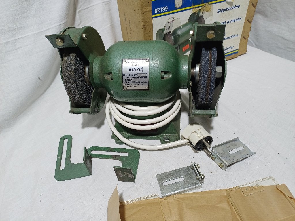 Kinzo slijpmachine 125mm, Doe-het-zelf en Verbouw, Gereedschap | Slijpmachines, Ophalen of Verzenden, Gebruikt, Minder dan 700 watt