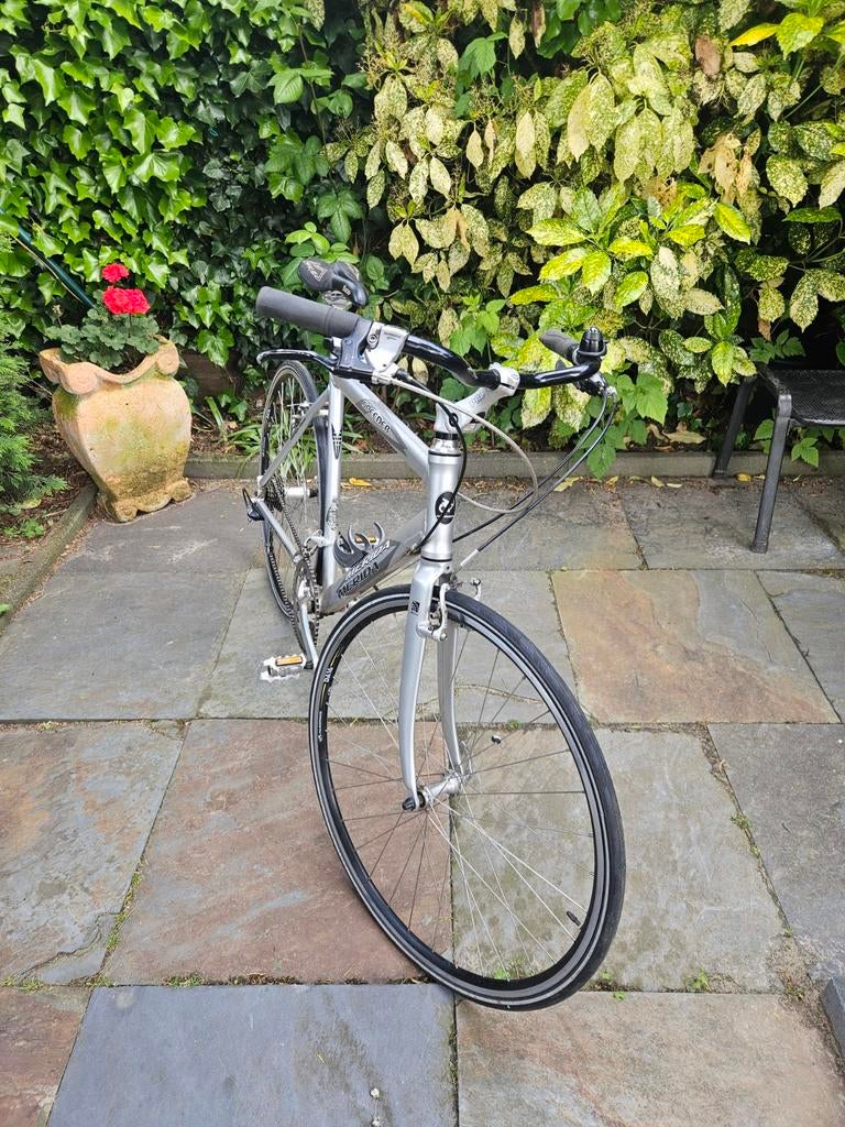 Merida Speeder T1 hybride fiets - Zo goed als nieuw, 28 inch, Velgrem, Zo goed als nieuw, Meer dan 20 versnellingen