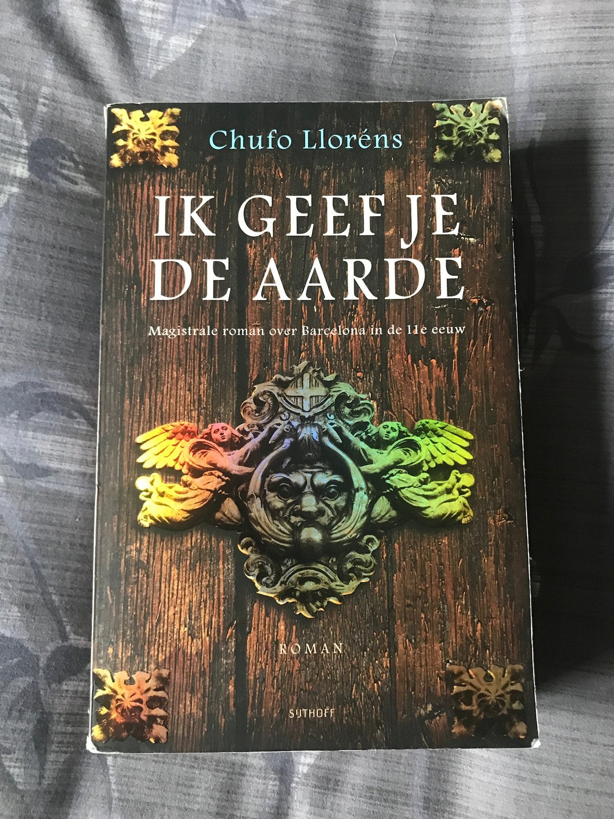 IK GEEF JE DE AARDE - Chufo Lloréns (Historische Roman), Ophalen of Verzenden, Gelezen, Europa overig
