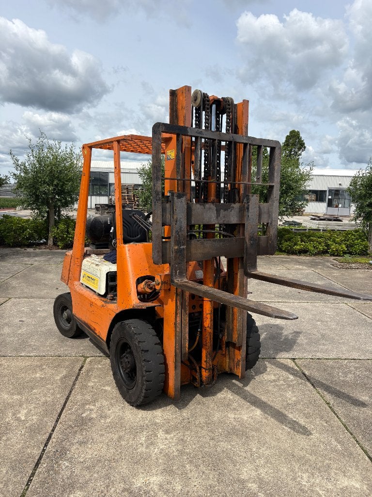Heftruck Toyota, 1000 tot 2000 kg, Ophalen, LPG, TOYOTA