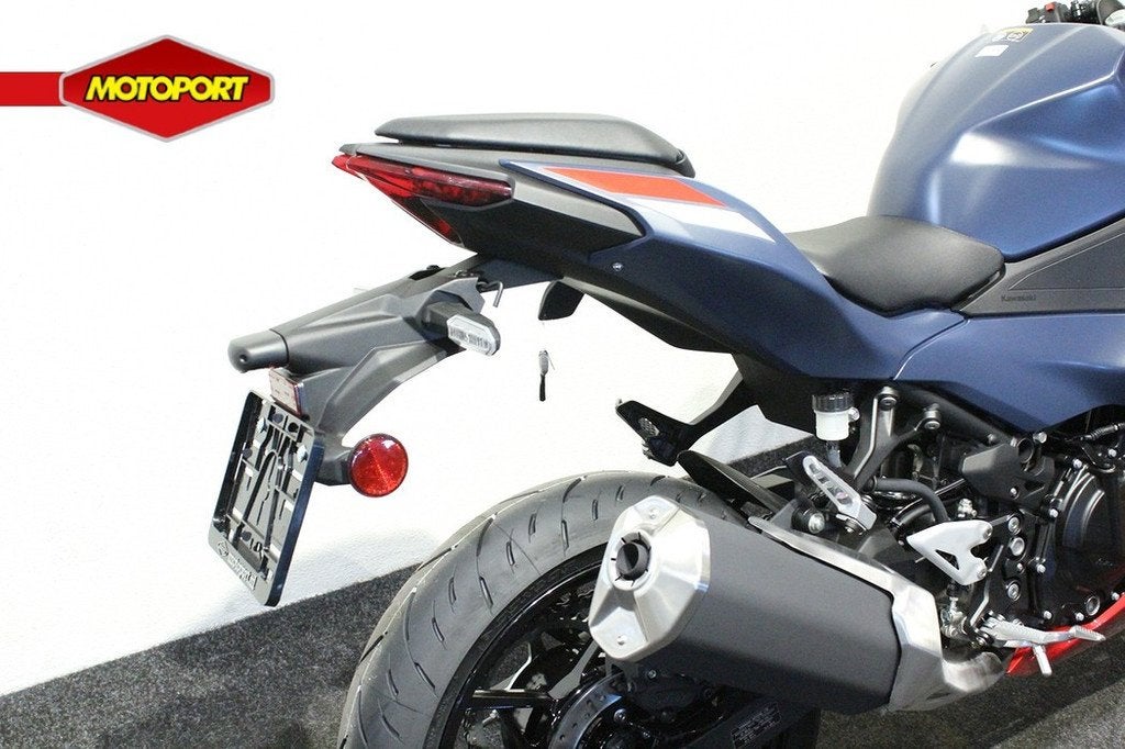 Kawasaki Ninja 500 SE, Bedrijf, Super Sport
