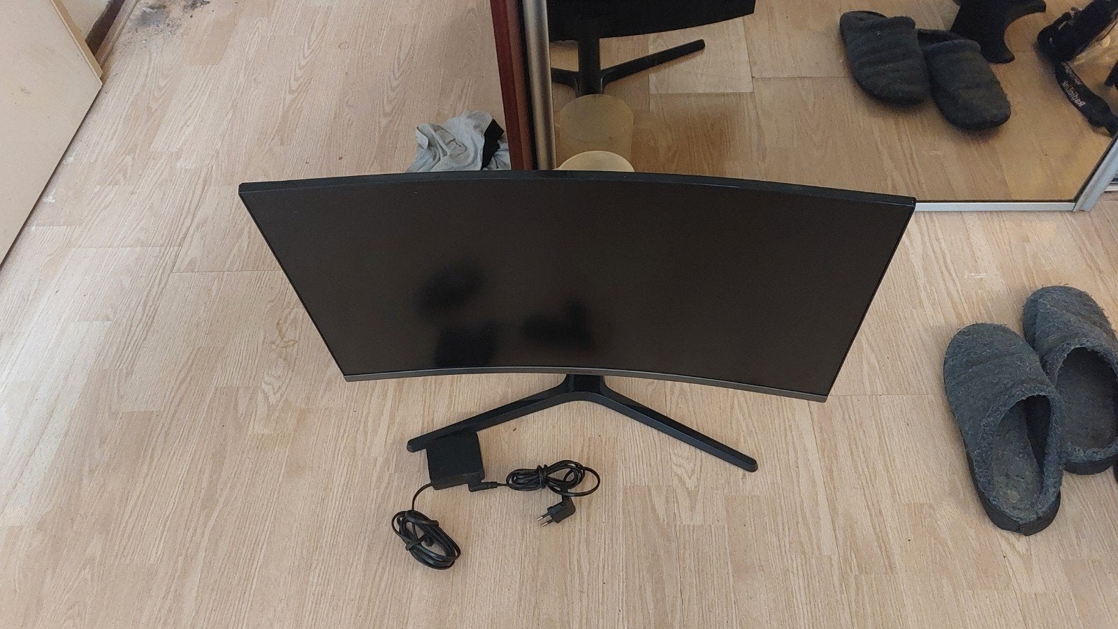 Samsung C27R500FHU 27 inch Curved Monitor - ZGAN, HDMI, Curved, VA, Full HD