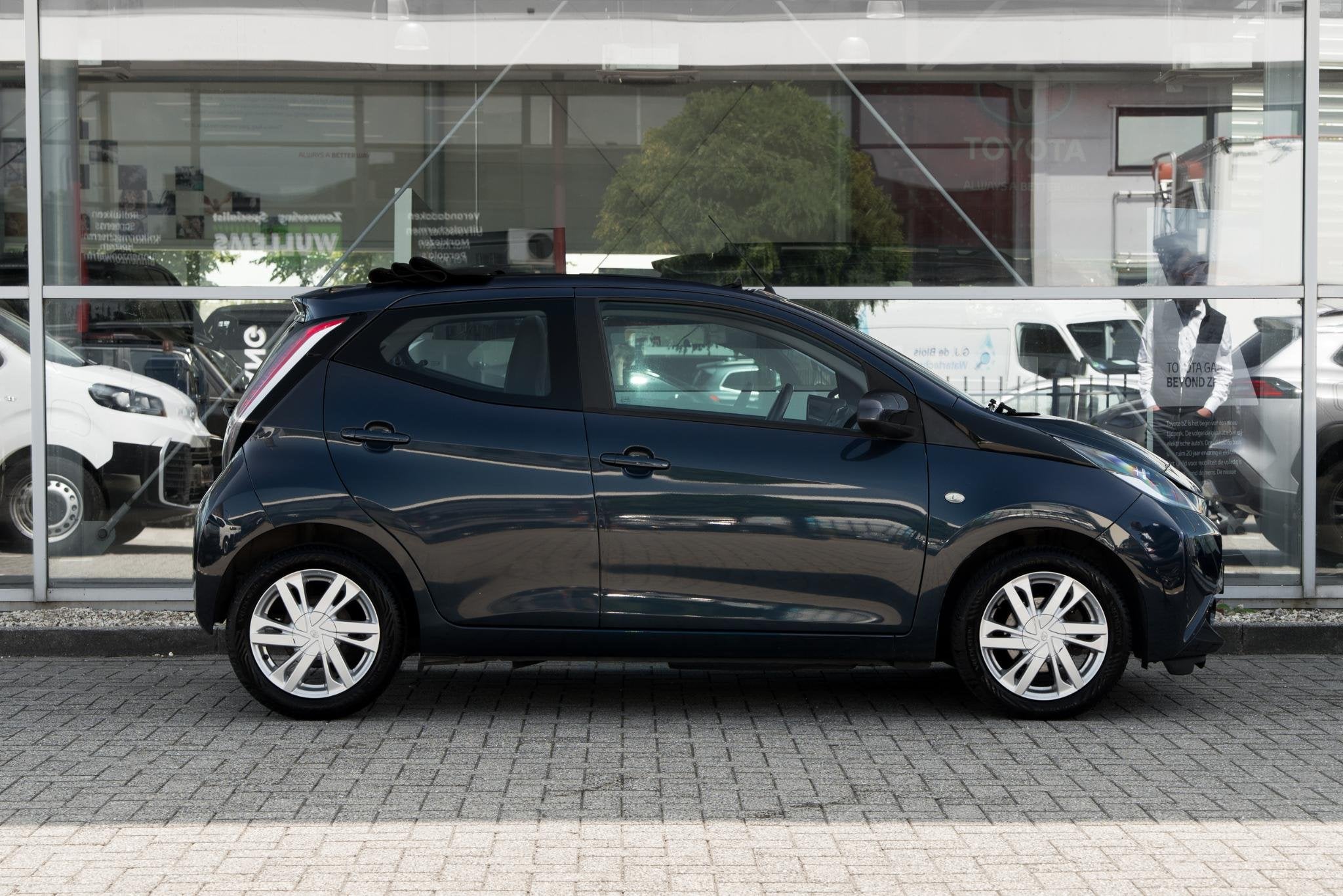 Toyota Aygo 1.0 VVT-i x-wave, Auto's, Voorwielaandrijving, Stof, Gebruikt, Euro 6