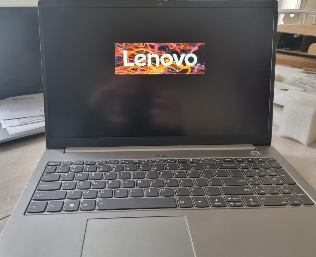 Lenovo laptop zo goed als nieuw, Computers en Software, Windows Laptops, Ophalen of Verzenden