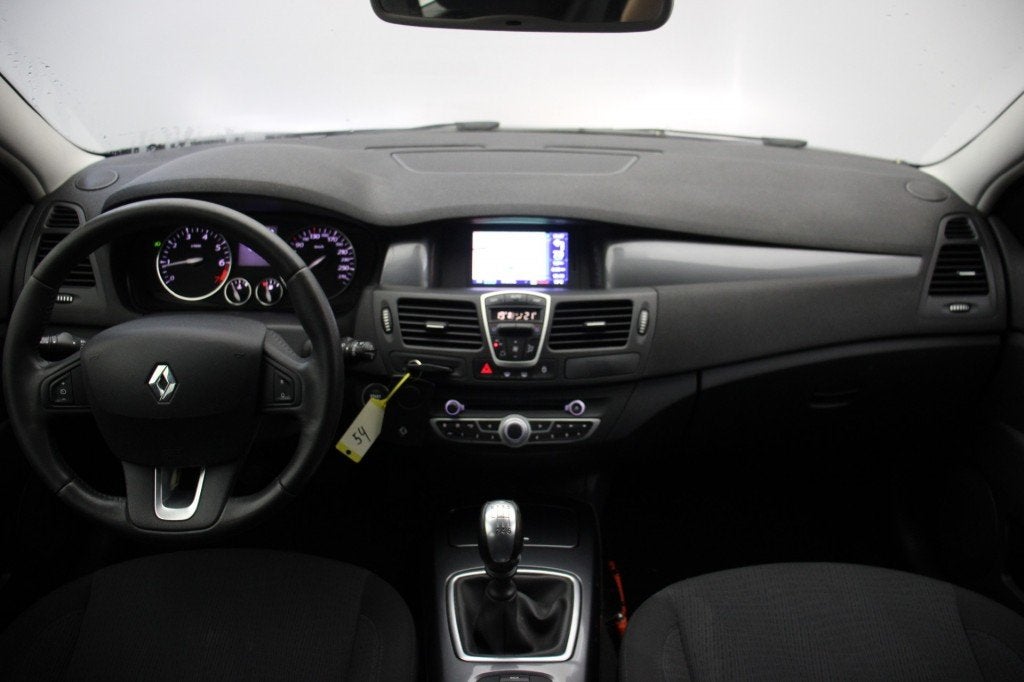 Renault LAGUNA Estate 2.0 16V Celsium - Navi, Cruise, Clima, Auto's, 13 km/l, Laguna, Parkeersensor, Gebruikt