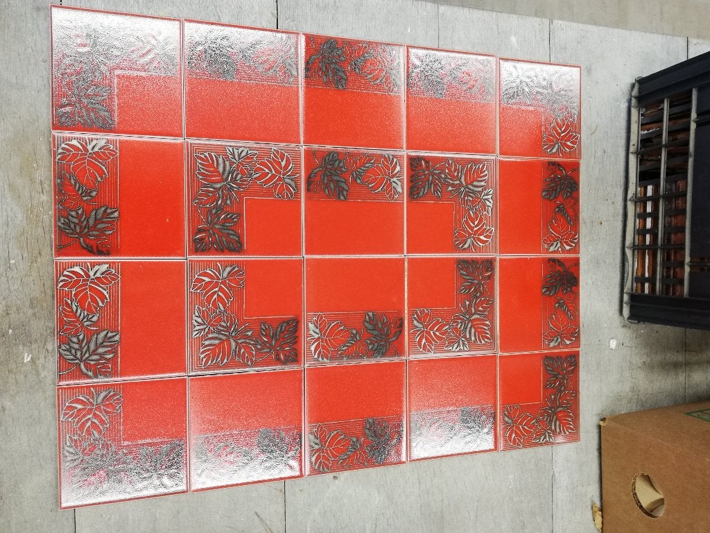Engelse retro wandtegels rood met zilvergrijs blad mix match, Ophalen, Huis en Inrichting