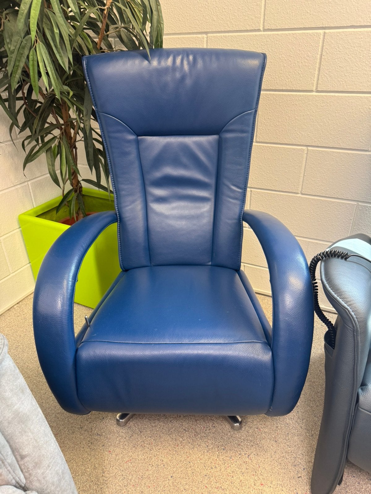 De Toekomst relax fauteuil relaxstoel gratis bezorging, Ophalen of Verzenden, Zo goed als nieuw, Leer, Alleen Top merken in alle kleuren en maten
