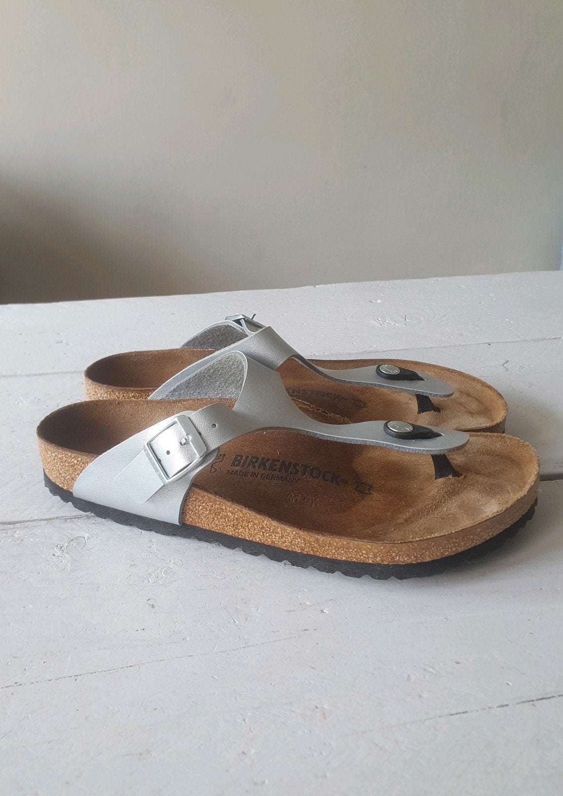 Birkenstock slippers zilverkleur maat 40, Birkenstock, Ophalen of Verzenden, Gedragen
