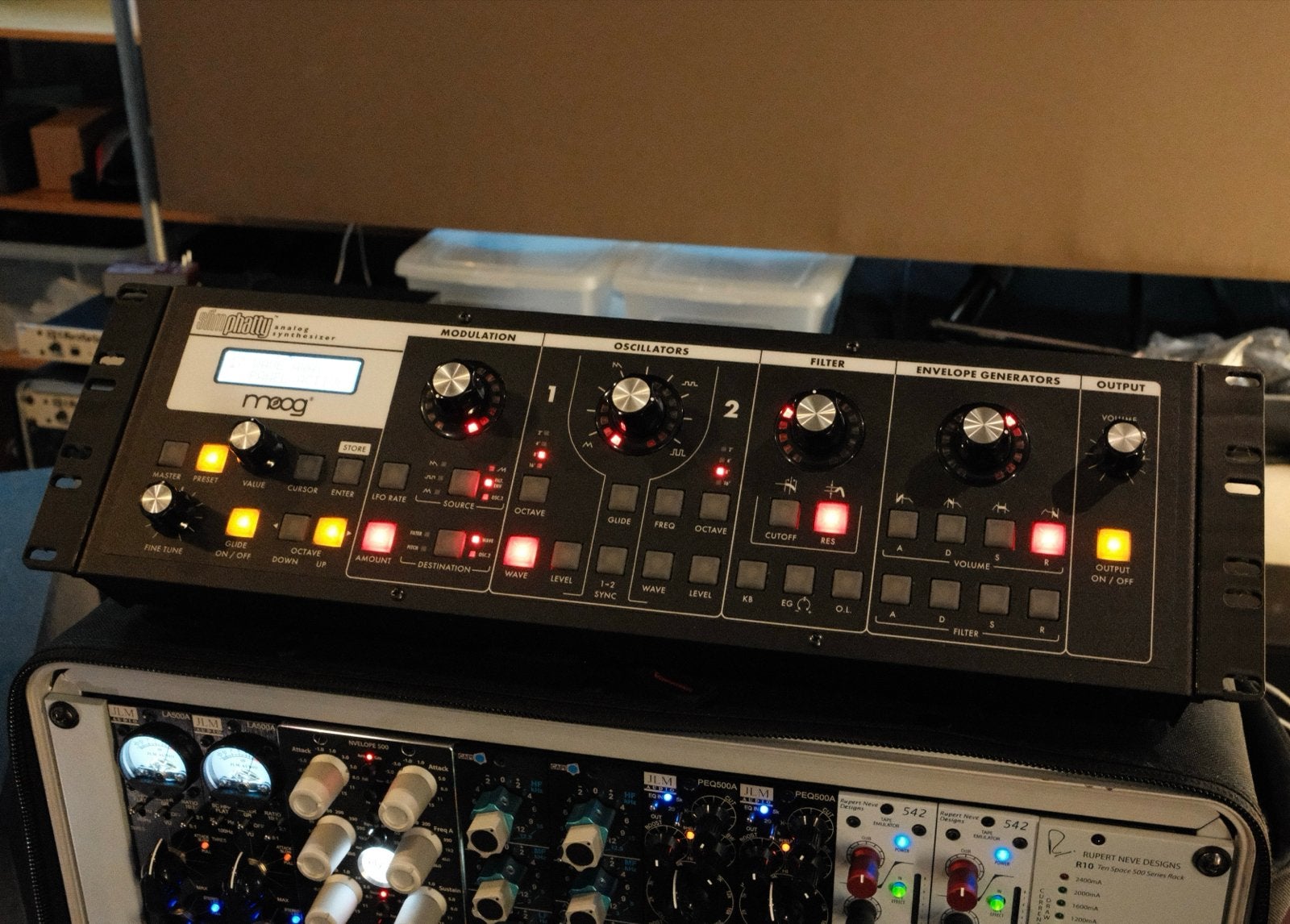 Moog Slim Phatty, Ophalen, Zo goed als nieuw, Overige aantallen