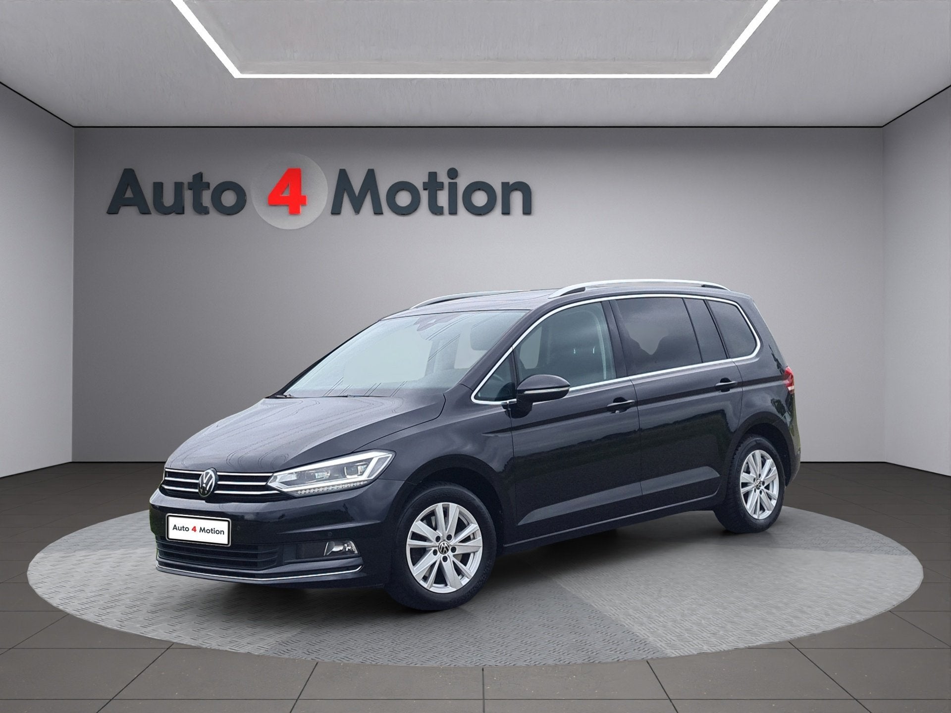 Volkswagen TOURAN 1.5TSI HIGHLINE 7p. MET ECC NAVIG PANO AND, Auto's, Voorwielaandrijving, Euro 6, 4 cilinders, 150 pk
