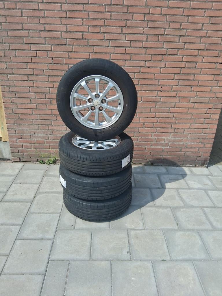 mitsubishi wielen asx 249.00, Auto-onderdelen, Banden en Velgen, Ophalen, 215 mm, 16 inch, Banden en Velgen