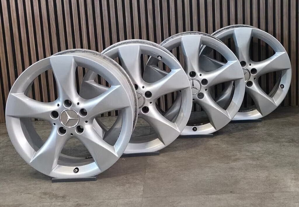 Onbeschadigd 17" Orig Mercedes Velgen 5x112 A B C CLA Vito, Auto-onderdelen, Gebruikt, Velg(en), -, -