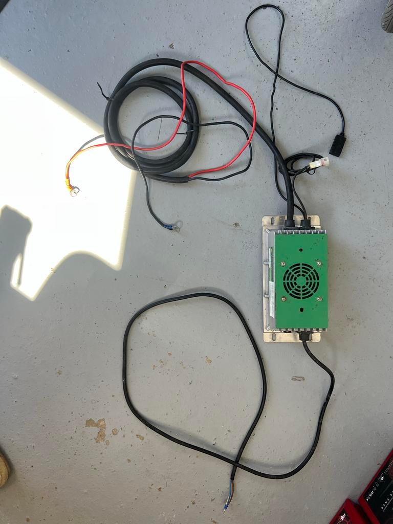 AGM 24V Acculader 1350W - Smart Battery Charger, Ophalen of Verzenden, Gebruikt, Smart