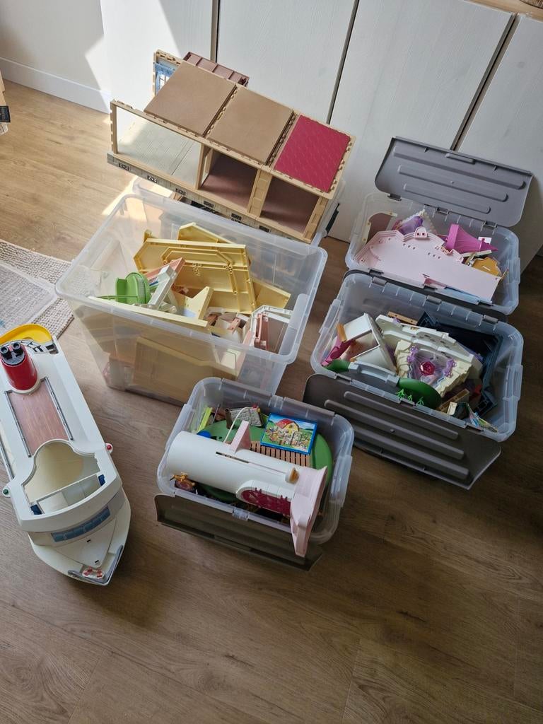 Playmobil, oa hotel,vintage brocante huis,manege,boot, Ophalen