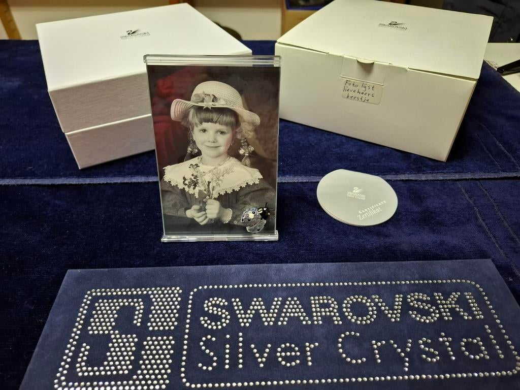 Swarovski fotolijstje lieveheersbeestje, nieuw met doos, Ophalen of Verzenden, Nieuw, Figuurtje