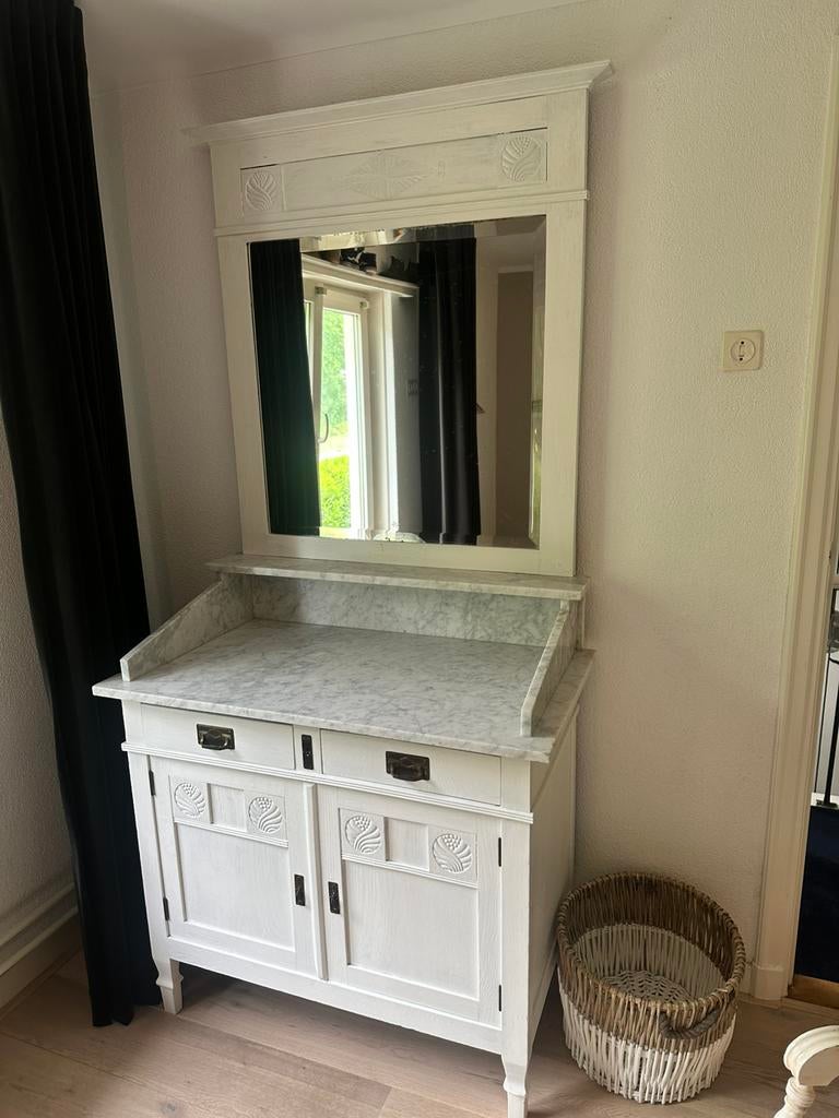 Commode babykamer antiek en marmer (top staat), Kinderen en Baby's, Ophalen, 50 tot 70 cm, 90 tot 105 cm, 100 cm of meer