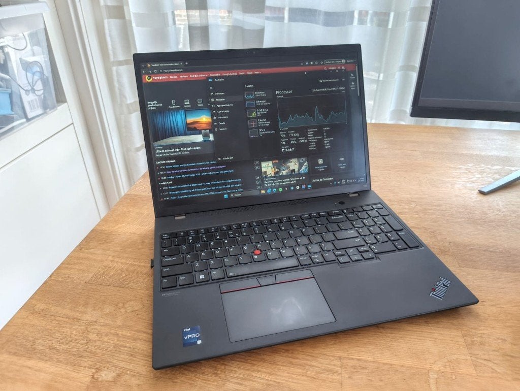 Lenovo ThinkPad T16 Gen 1 - slechts 168 cycli, Computers en Software, Windows Laptops, Qwerty, Ophalen of Verzenden, Zo goed als nieuw