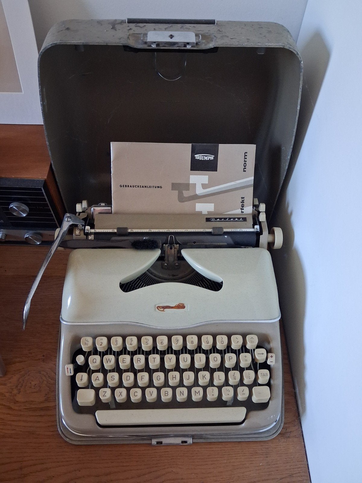 Typemachine Triumph in originele staat, Diversen, Ophalen