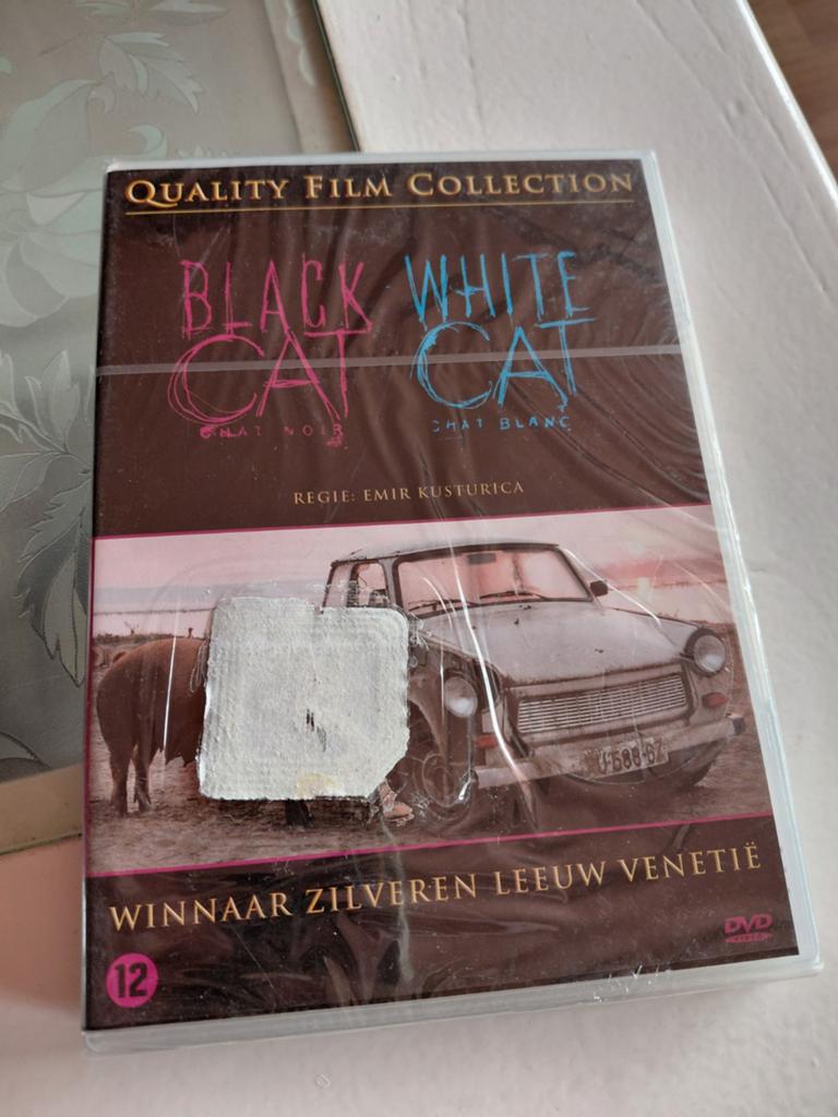 Black Cat, White Cat Quality Film Collection
. NIEUW IN SEAL, Cd's en Dvd's, Dvd's | Filmhuis, Vanaf 12 jaar, Ophalen of Verzenden